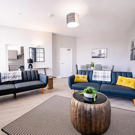 Spacious & Modern 3-Bed & High Ceiling Cardiff Exterior photo