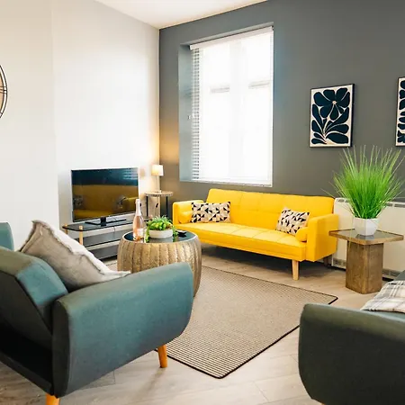 Spacious & Modern 3-Bed & High Ceiling Cardiff Exterior photo