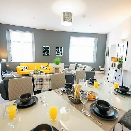 Spacious & Modern 3-Bed & High Ceiling Cardiff Exterior photo