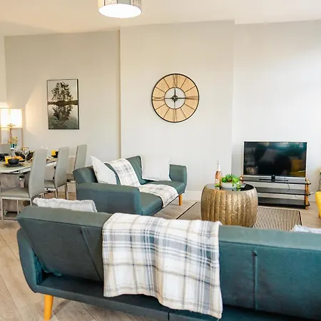 Spacious & Modern 3-Bed & High Ceiling Cardiff Exterior photo